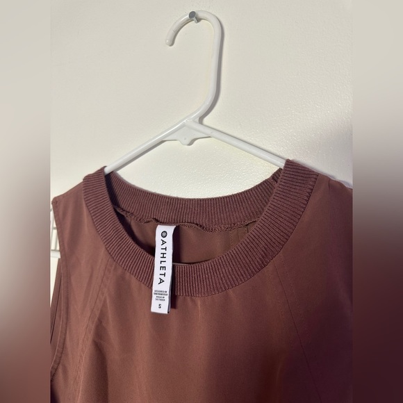 Athleta Zephyr Muscle Tank Top Size Small - Picture 7 of 8